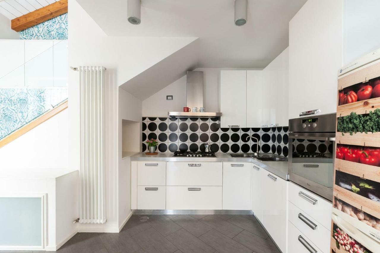 Starhost - Casa Masu' Apartment ซาแลร์โน ภายนอก รูปภาพ